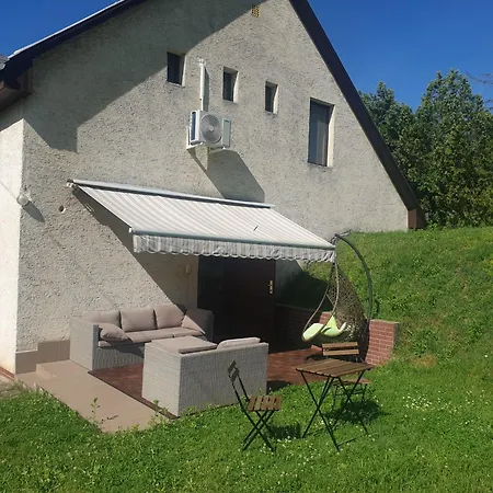 Holiday home Happy Family House Velence